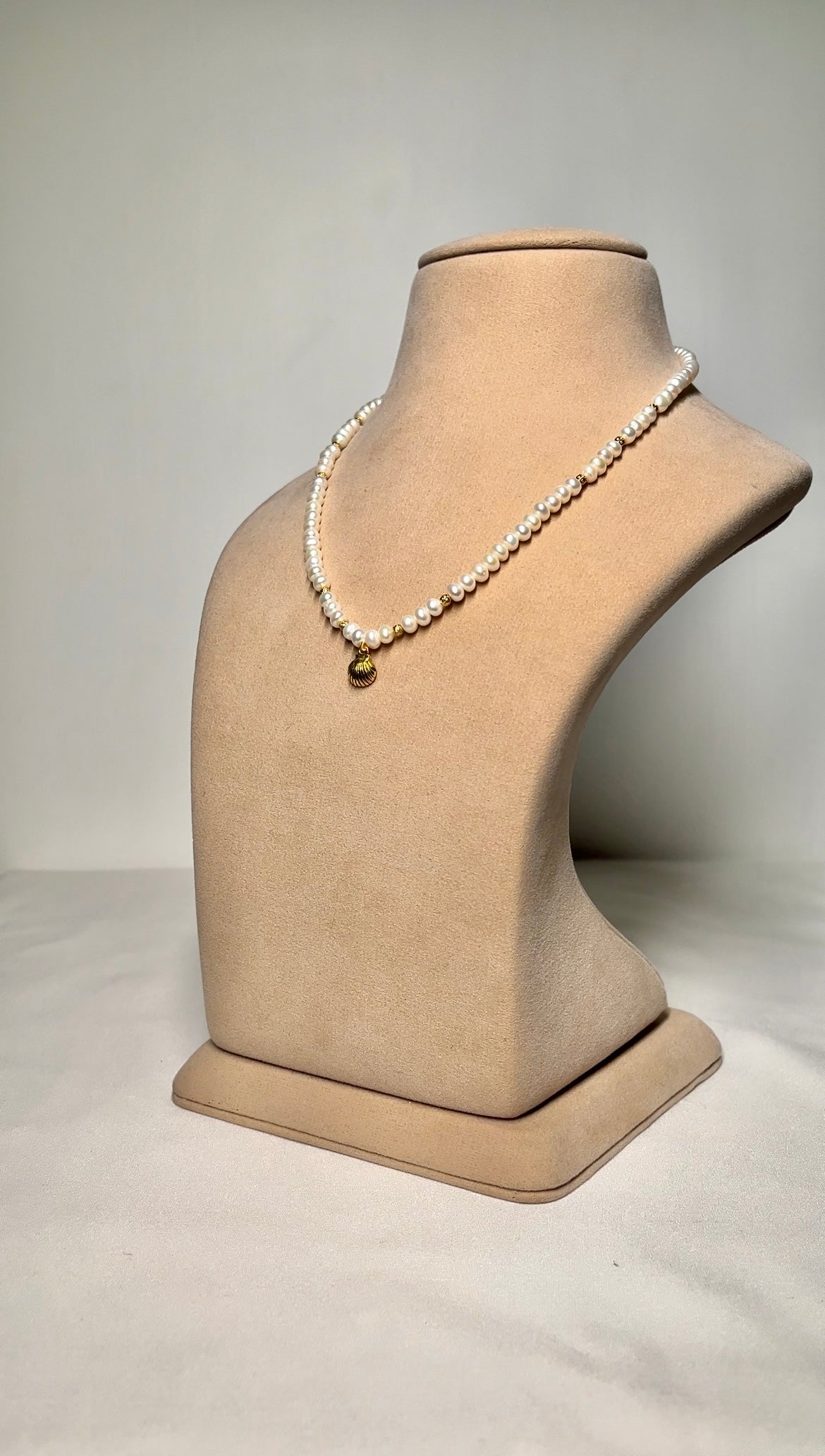 Shankha Fresh Water Pearl Necklace