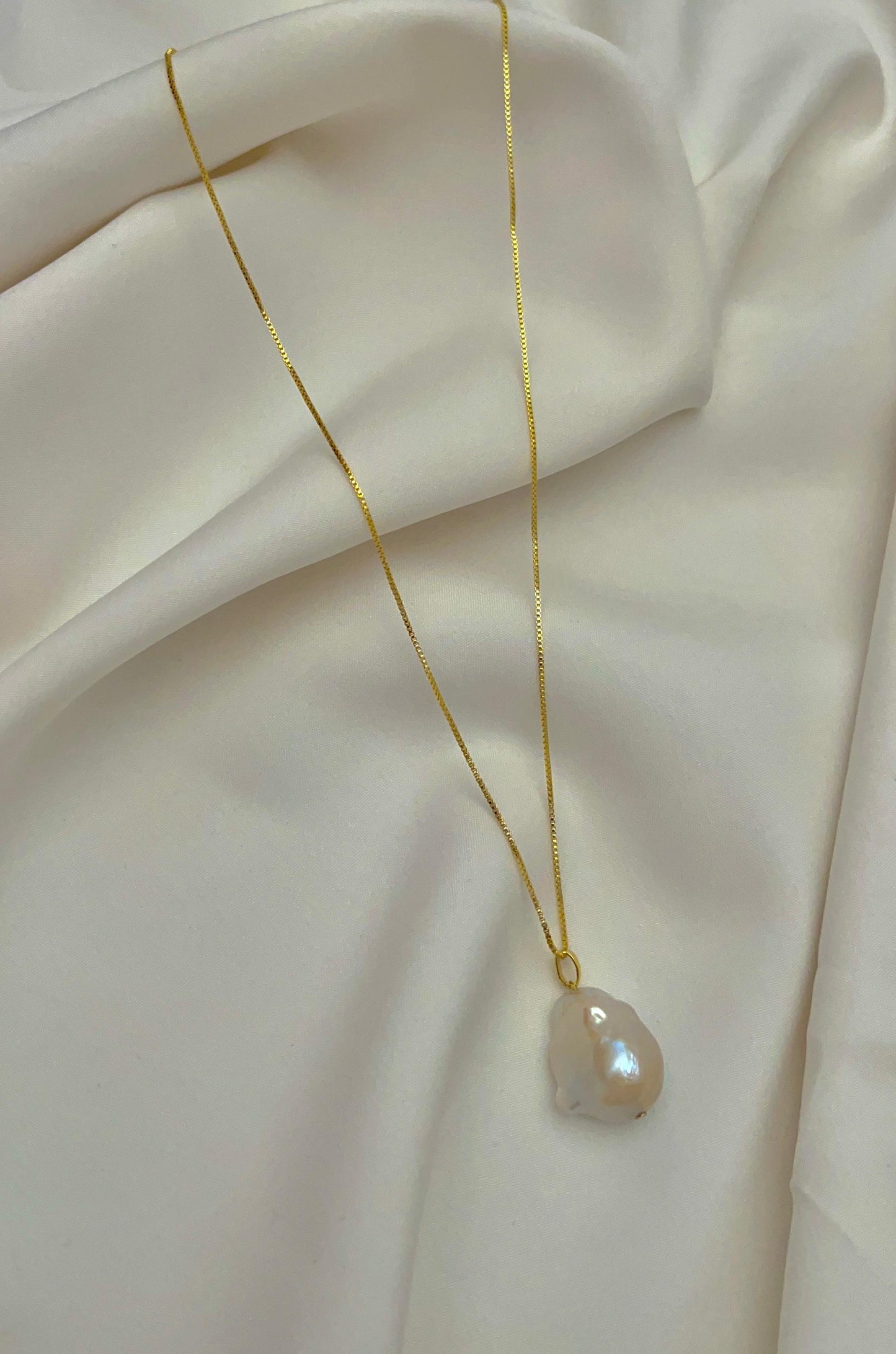 Baroque Pearl pendant