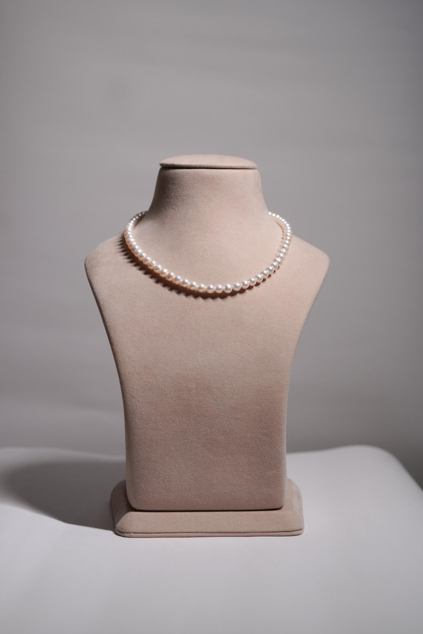 Fresh Water Pearl Necklace (Unisex)(6.5mm)