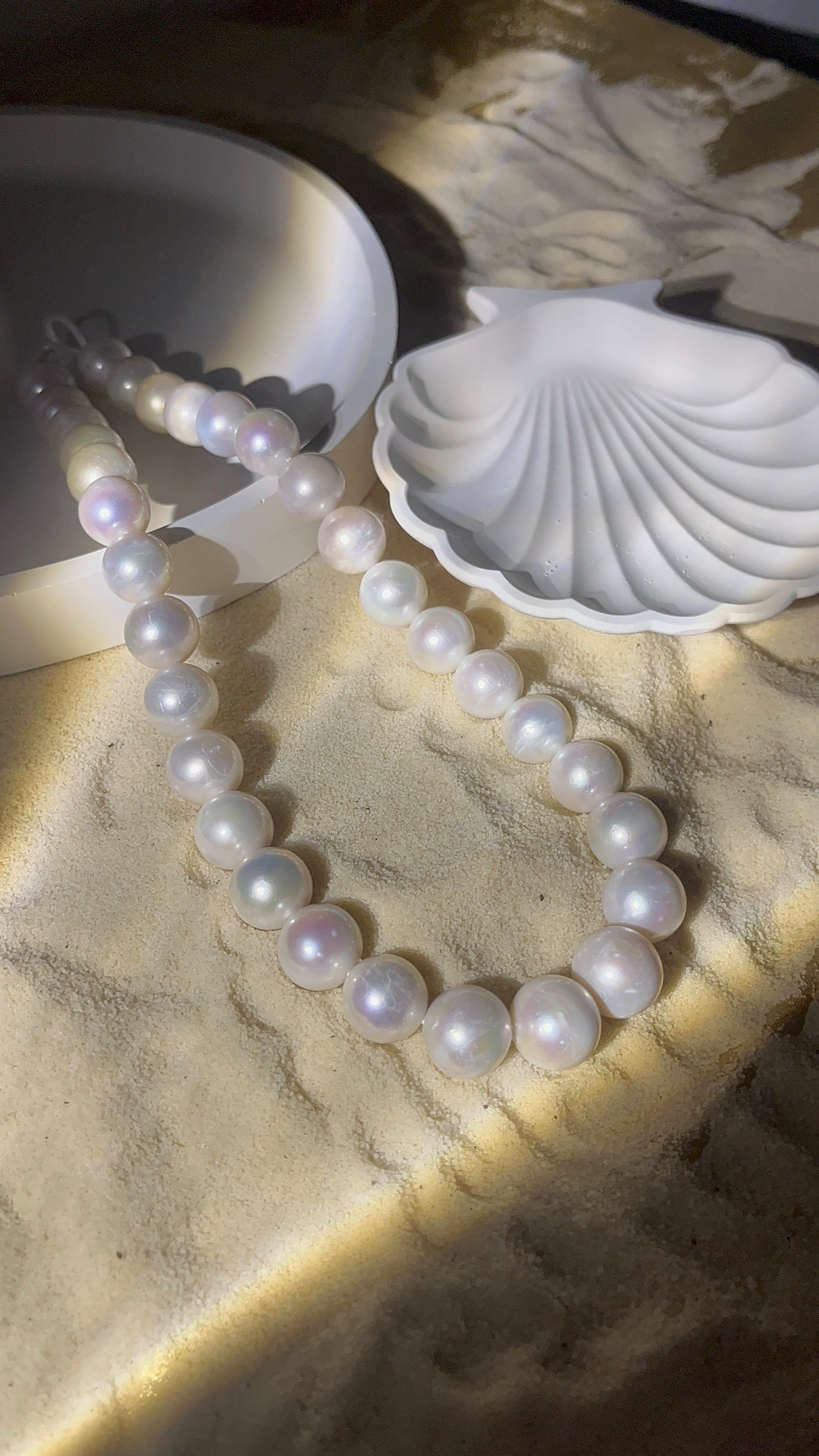 Round Freshwater Pearl Necklace (Far Size) (13-16mm)