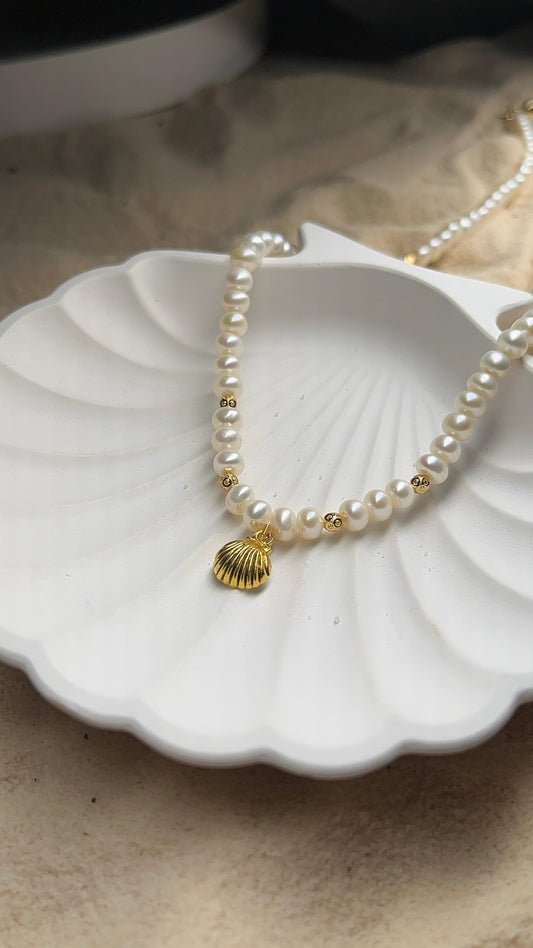Shankha Fresh Water Pearl Necklace